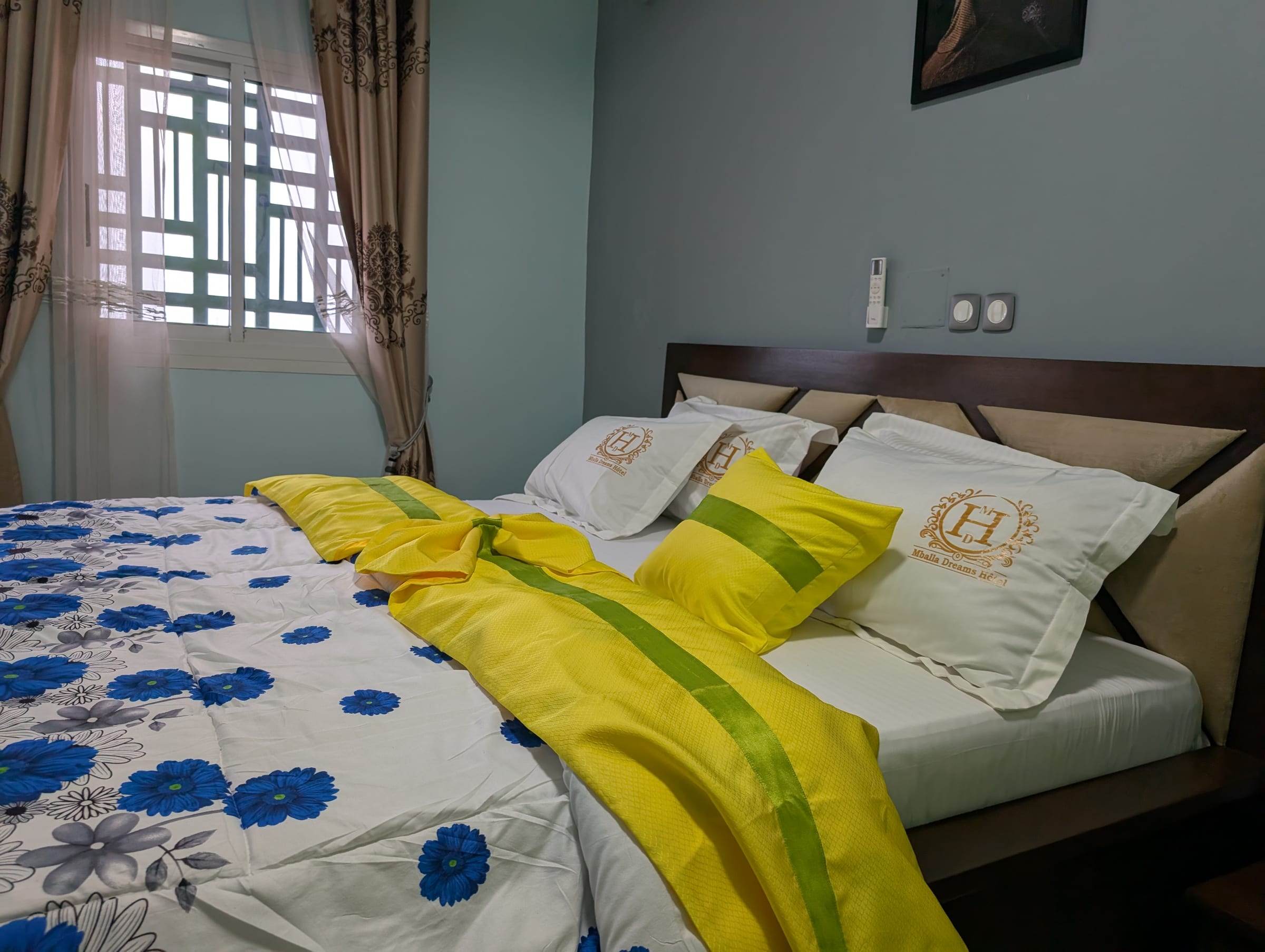 Chambre Standard avec lit double à Yaoundé